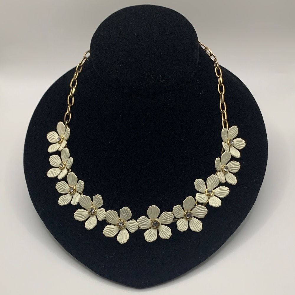 Gold-tone White Flower Rhinestone Necklace